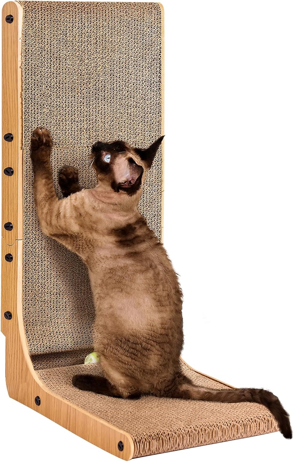 Griffoir en forme de L avec herbe à chat et balle jouet